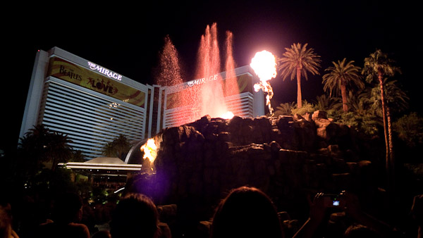 The Mirage, Lava Show