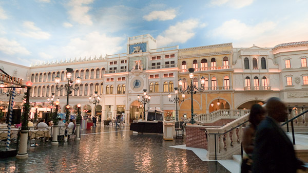 The Venetian, Interior
